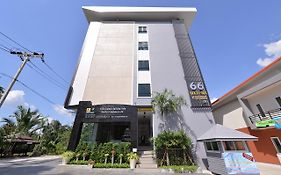 ซิกตี้-ซิกเพลซ Hotel
